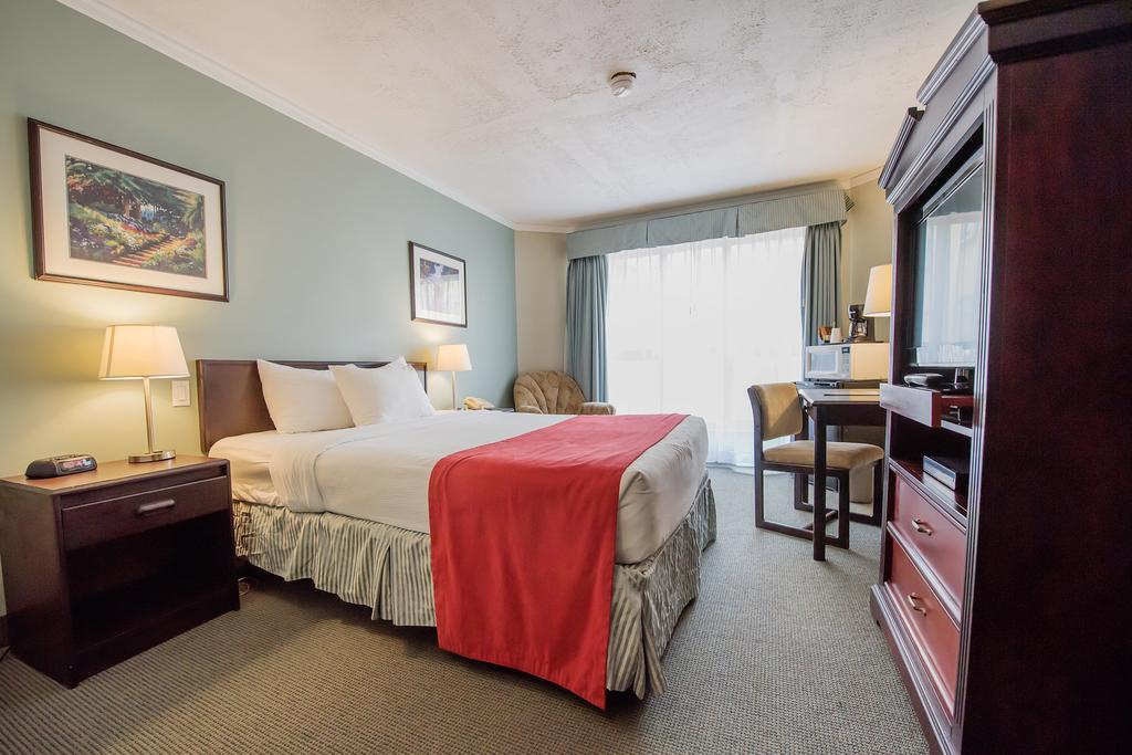 Harrison Lake Hotel Harrison Hot Springs Bagian luar foto